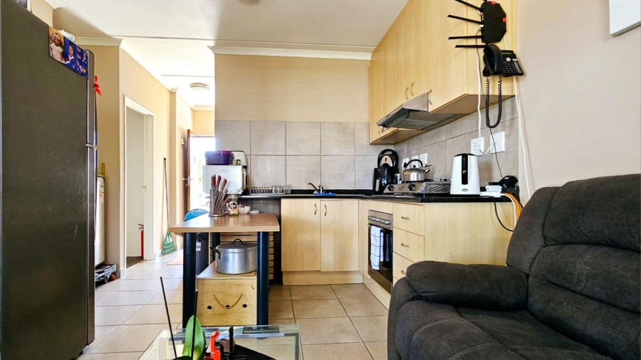 2 Bedroom Property for Sale in Buhrein Western Cape